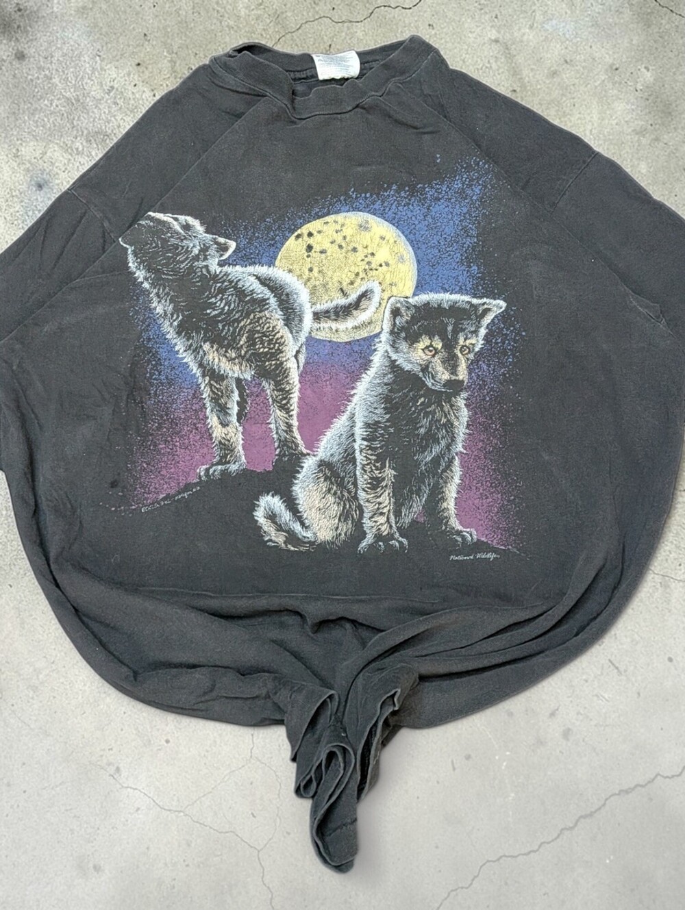 Vintage 90s Wolf Nature Moon Graphic Shirt Black Shirt Sz Large Single Stitched
